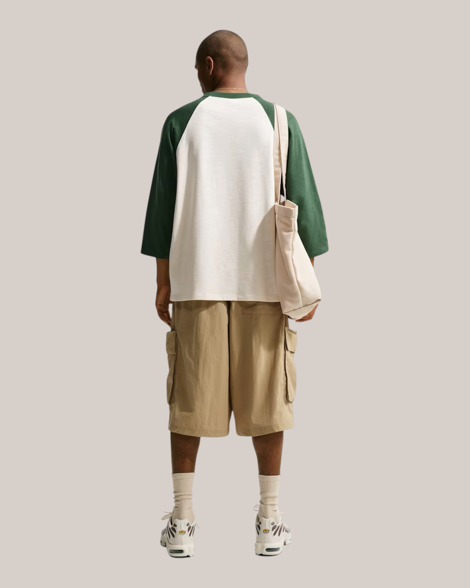 Short Cargo Oversize Sportswear Club Beige IF8542-297 Nike