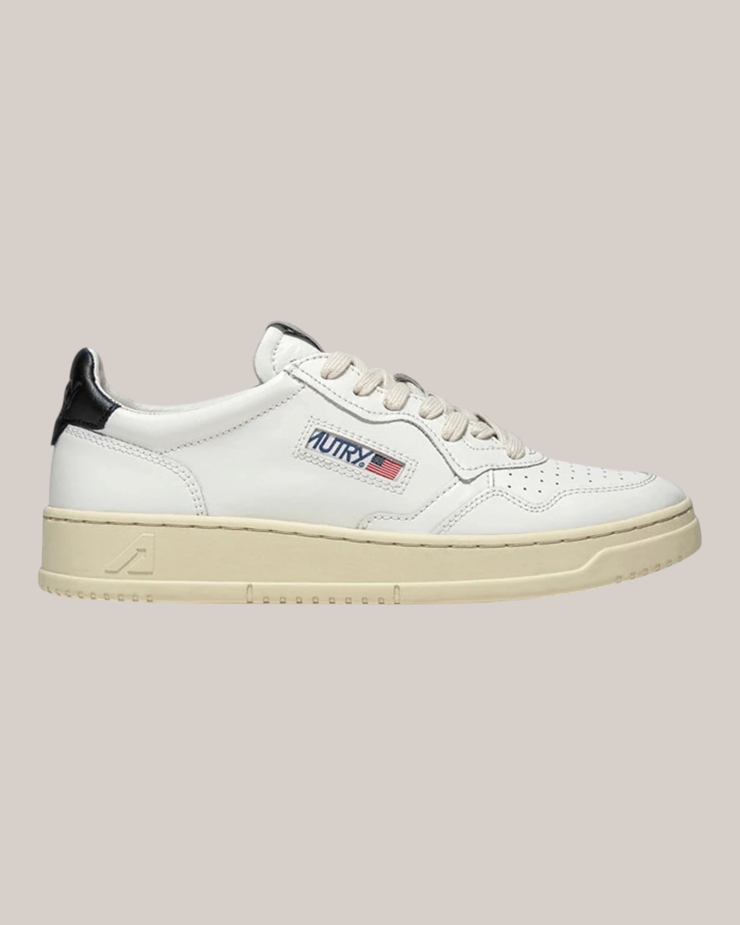 Sneakers Base In Pelle Medalist Low Man Bianco/Nero AULM LL22 Autry