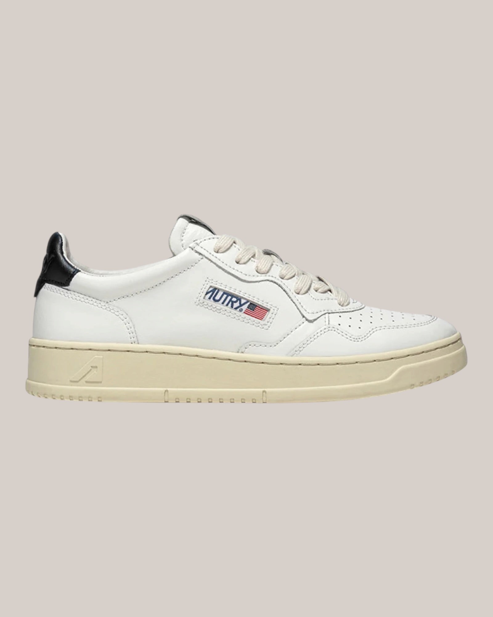 Sneakers Base In Pelle Medalist Low Man Bianco/Nero AULM LL22 Autry