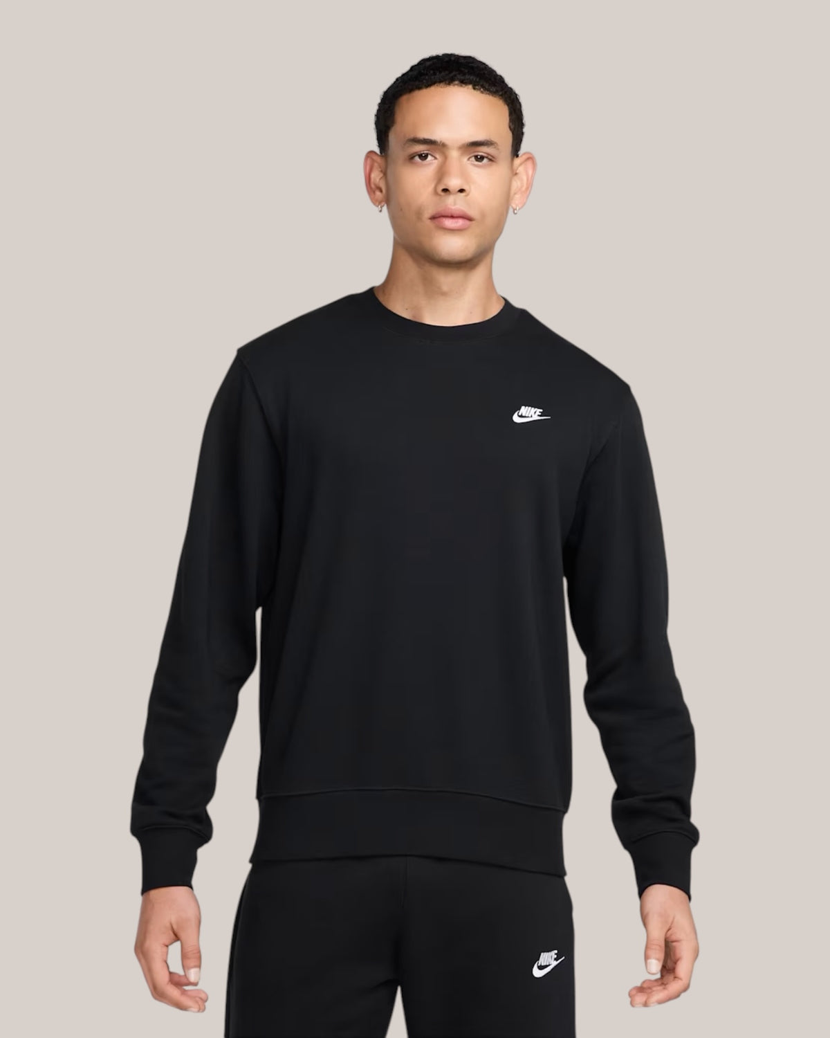Nike Club Herren-Sweatshirt Schwarz/Schwarz/Weiß FN3888-010