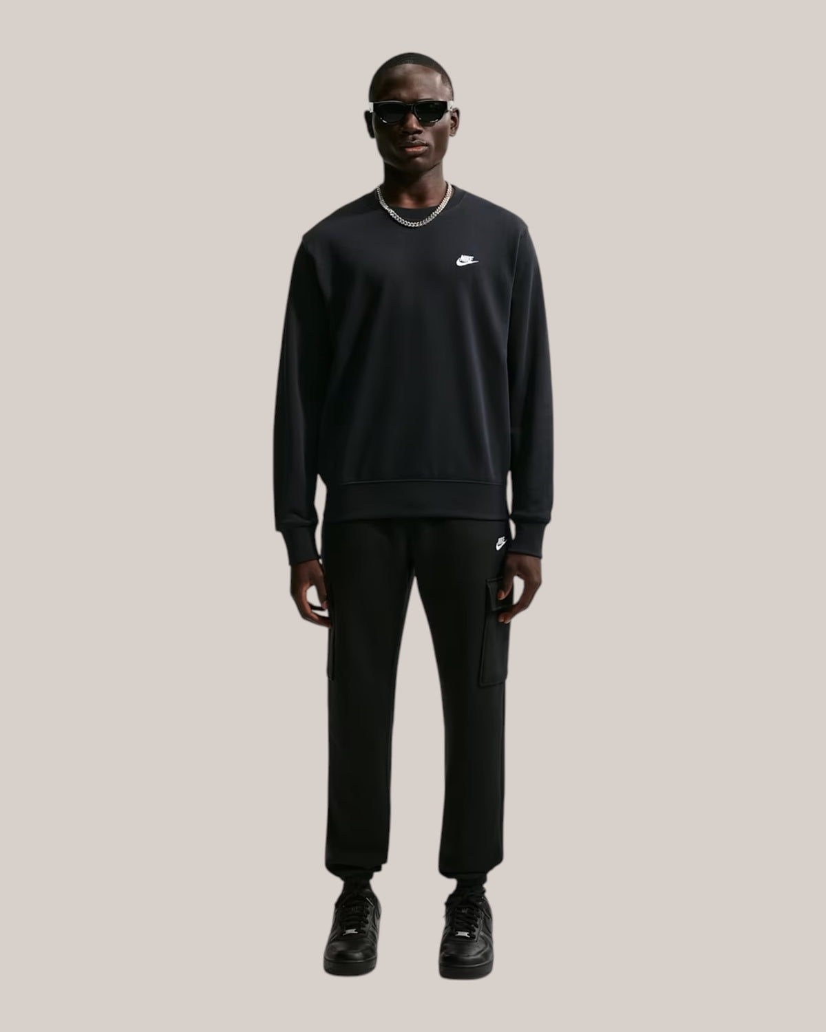 Nike Club Herren-Sweatshirt Schwarz/Schwarz/Weiß FN3888-010