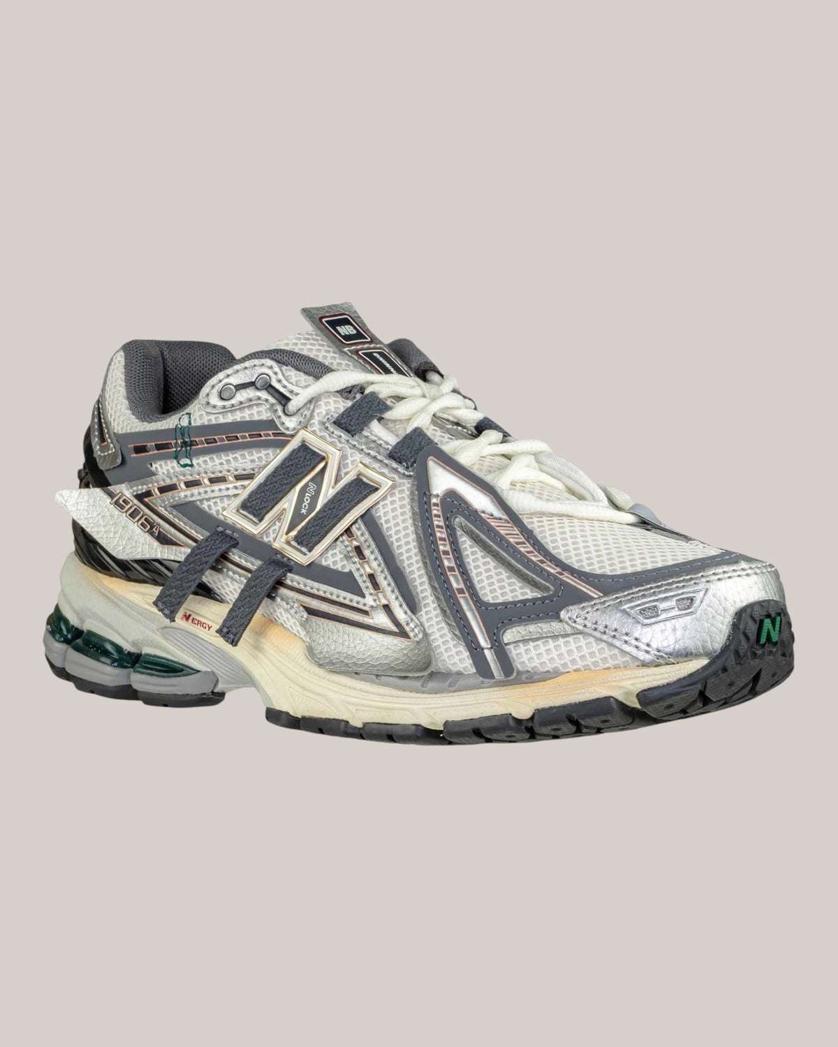 New Balance Sneakers Silver Metallic/Castlerock/Gold Metallic M1906AD